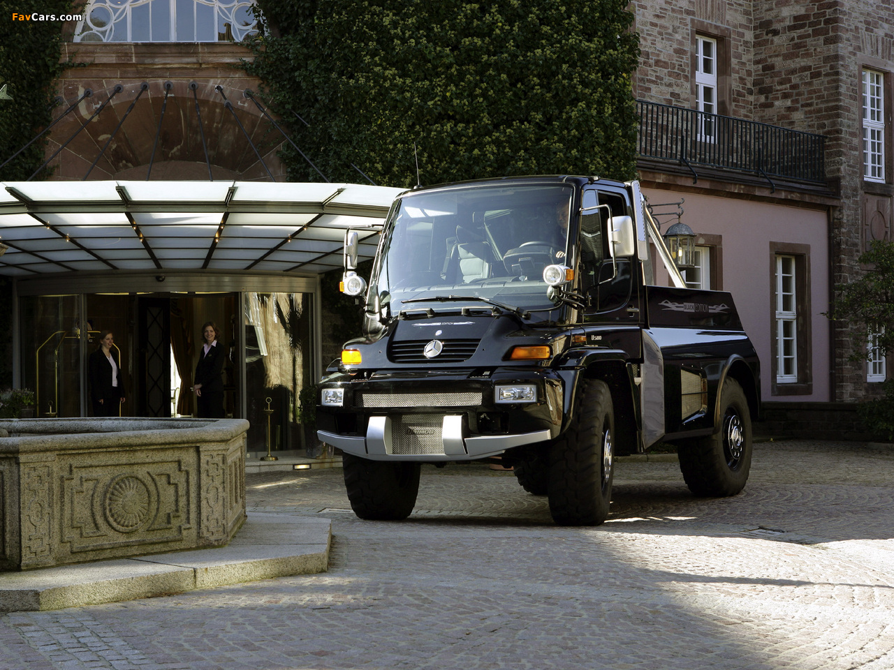 Brabus Mercedes-Benz Unimog U500 Black Edition 2006–13 photos (1280 x 960)