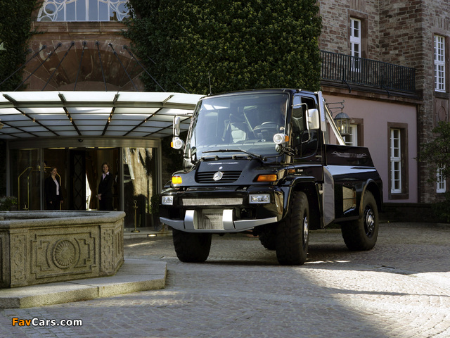 Brabus Mercedes-Benz Unimog U500 Black Edition 2006–13 photos (640 x 480)