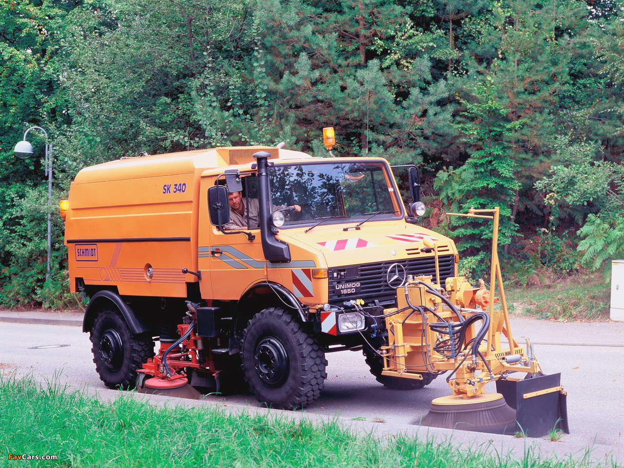 Photos of Mercedes-Benz Unimog U1650 Road Service (427) 1980–2000 (1280 x 960)