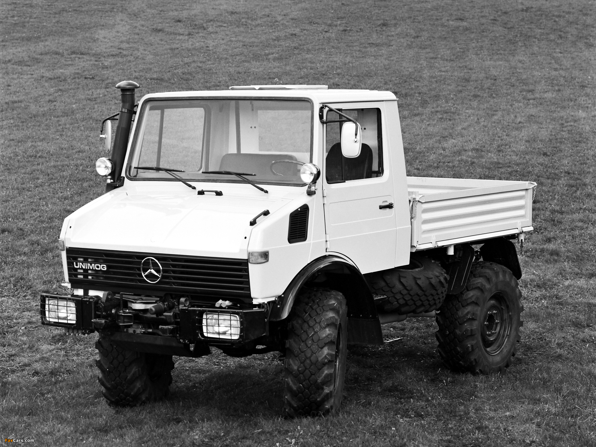 Photos of Mercedes-Benz Unimog U1500 (425) 1980–2000 (2048 x 1536)