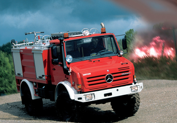 Photos of Mercedes-Benz Unimog U4000 Feuerwehr 2000–13
