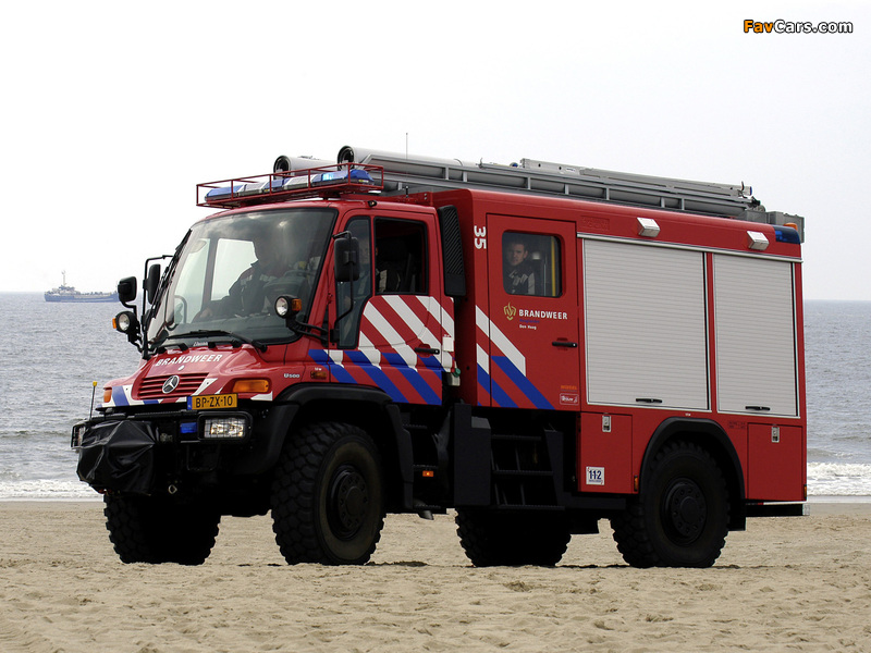 Photos of Mercedes-Benz Unimog U500 Feuerwehr 2000–13 (800 x 600)