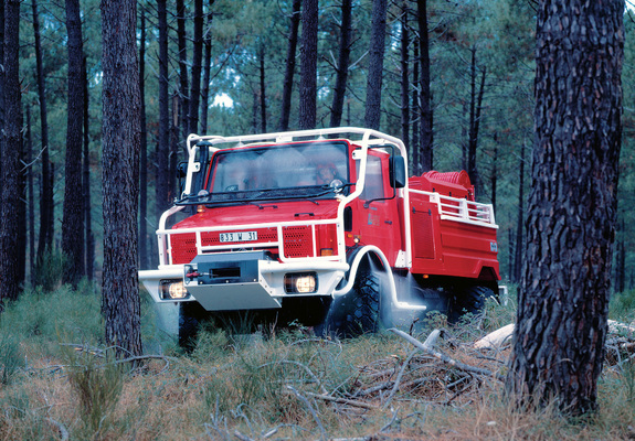 Pictures of Mercedes-Benz Unimog U4000 Feuerwehr 2000–13