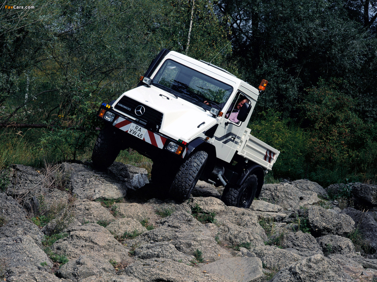 Mercedes-Benz Unimog U110 (416) 1980–2000 wallpapers (1280 x 960)