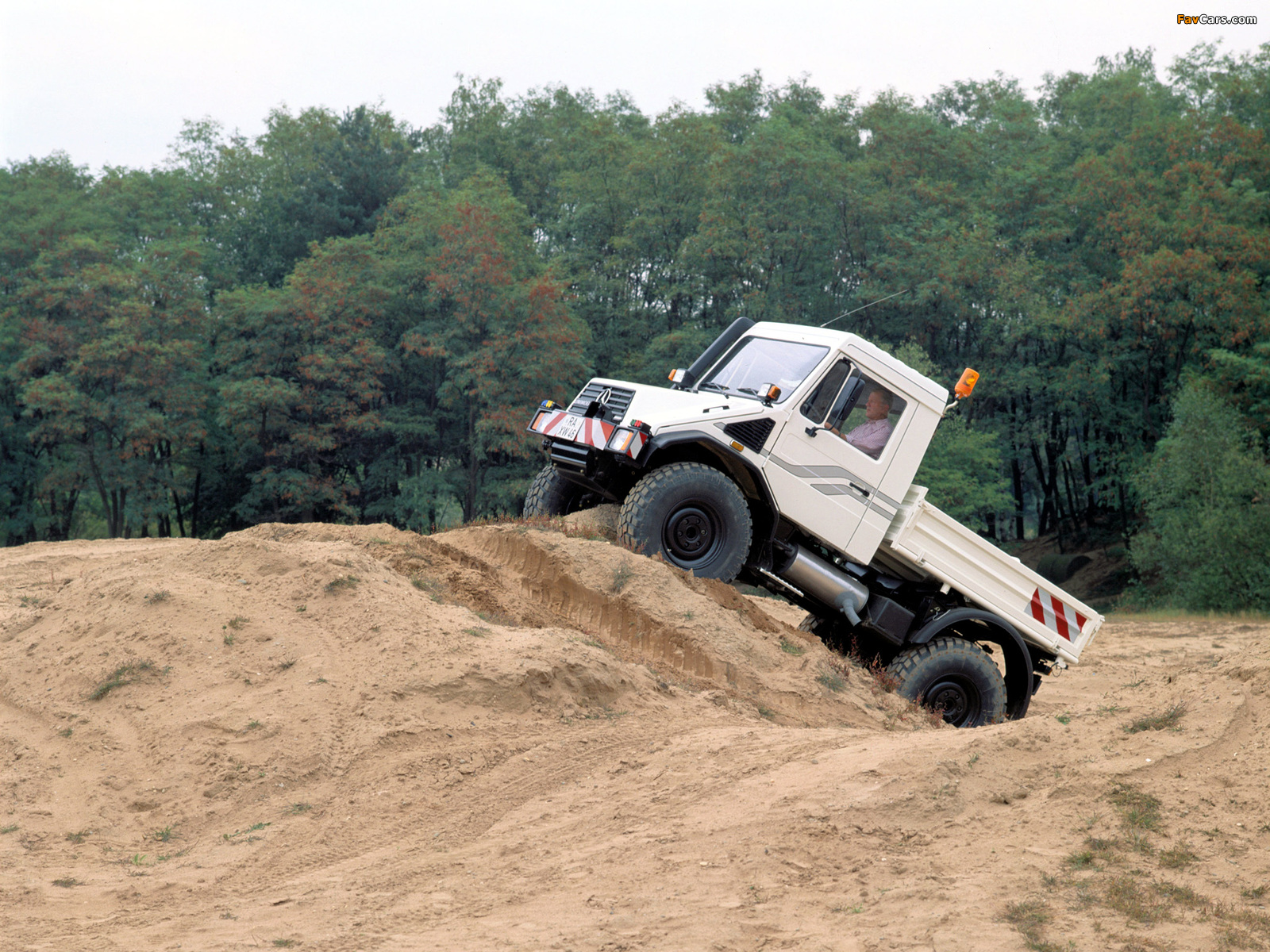 Mercedes-Benz Unimog U110 (416) 1980–2000 wallpapers (1600 x 1200)