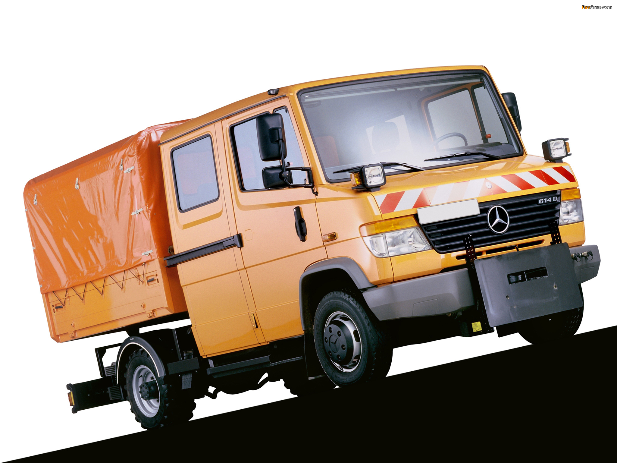 Images of Mercedes-Benz Vario 614D (668) 1996 (2048 x 1536)