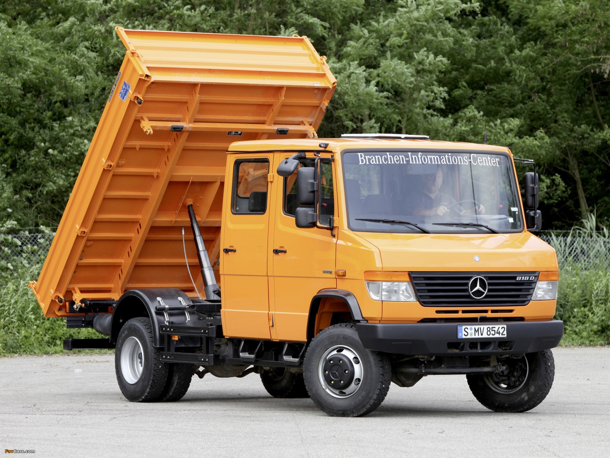 Mercedes-Benz Vario Double Cab Truck 4x4 (W670) 1996 wallpapers (2048 x 1536)