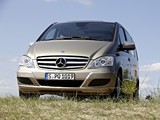 Images of Mercedes-Benz Viano (W639) 2010
