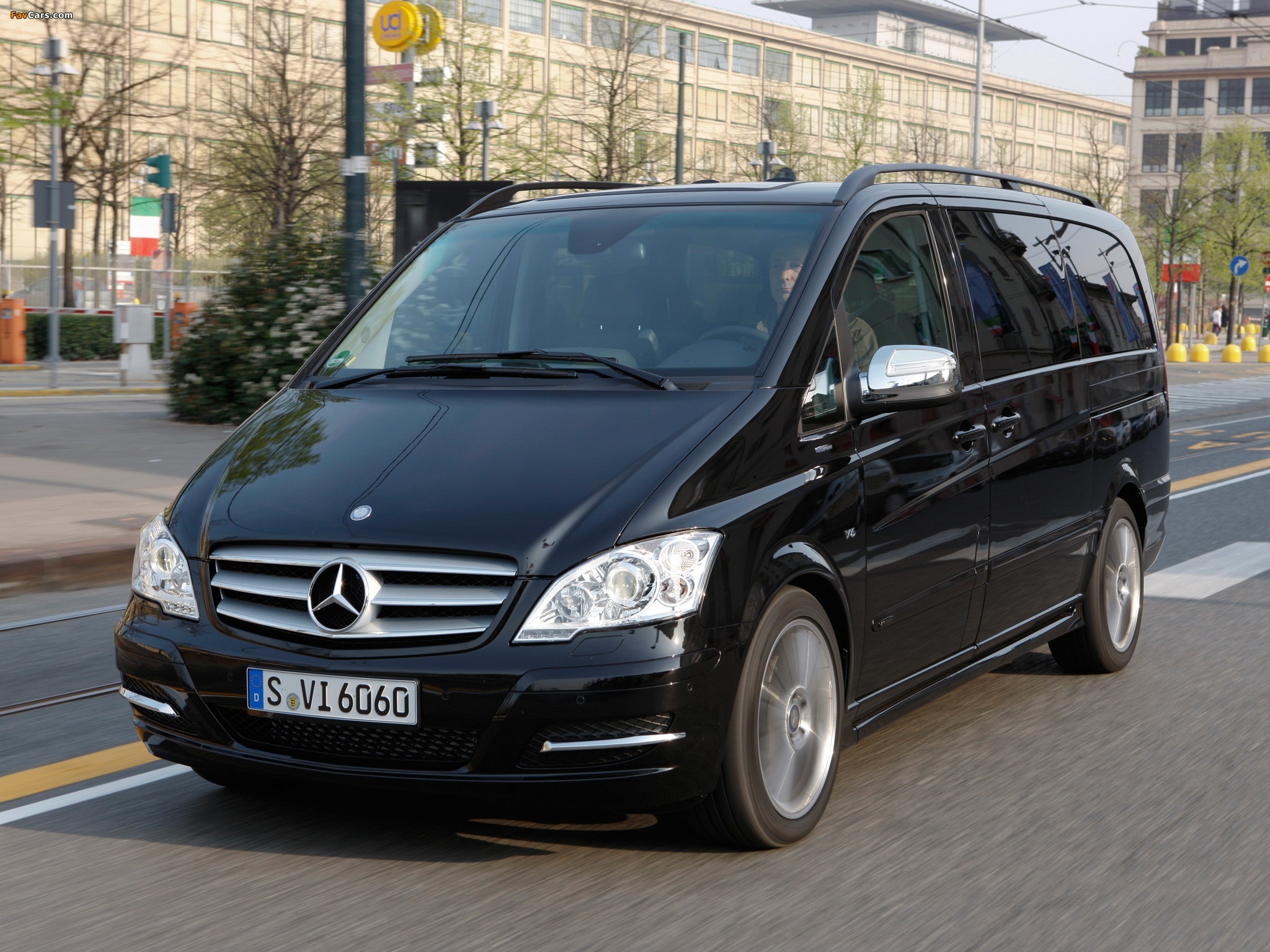 Images of Mercedes-Benz Viano Avantgarde Edition 125 (W639) 2011 (2048 x 1536)