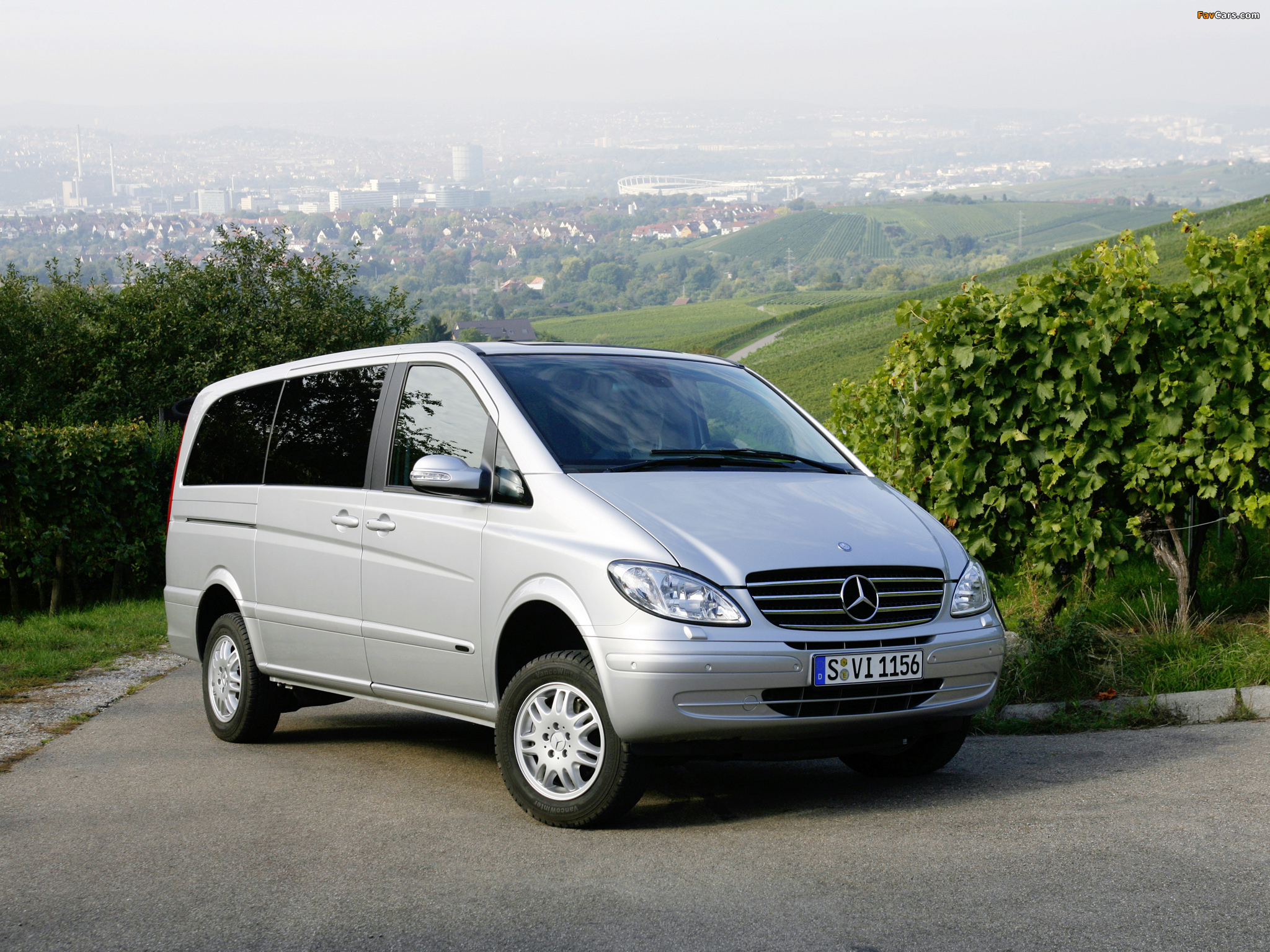 Mercedes-Benz Viano 4MATIC (W639) 2003–10 pictures (2048 x 1536)
