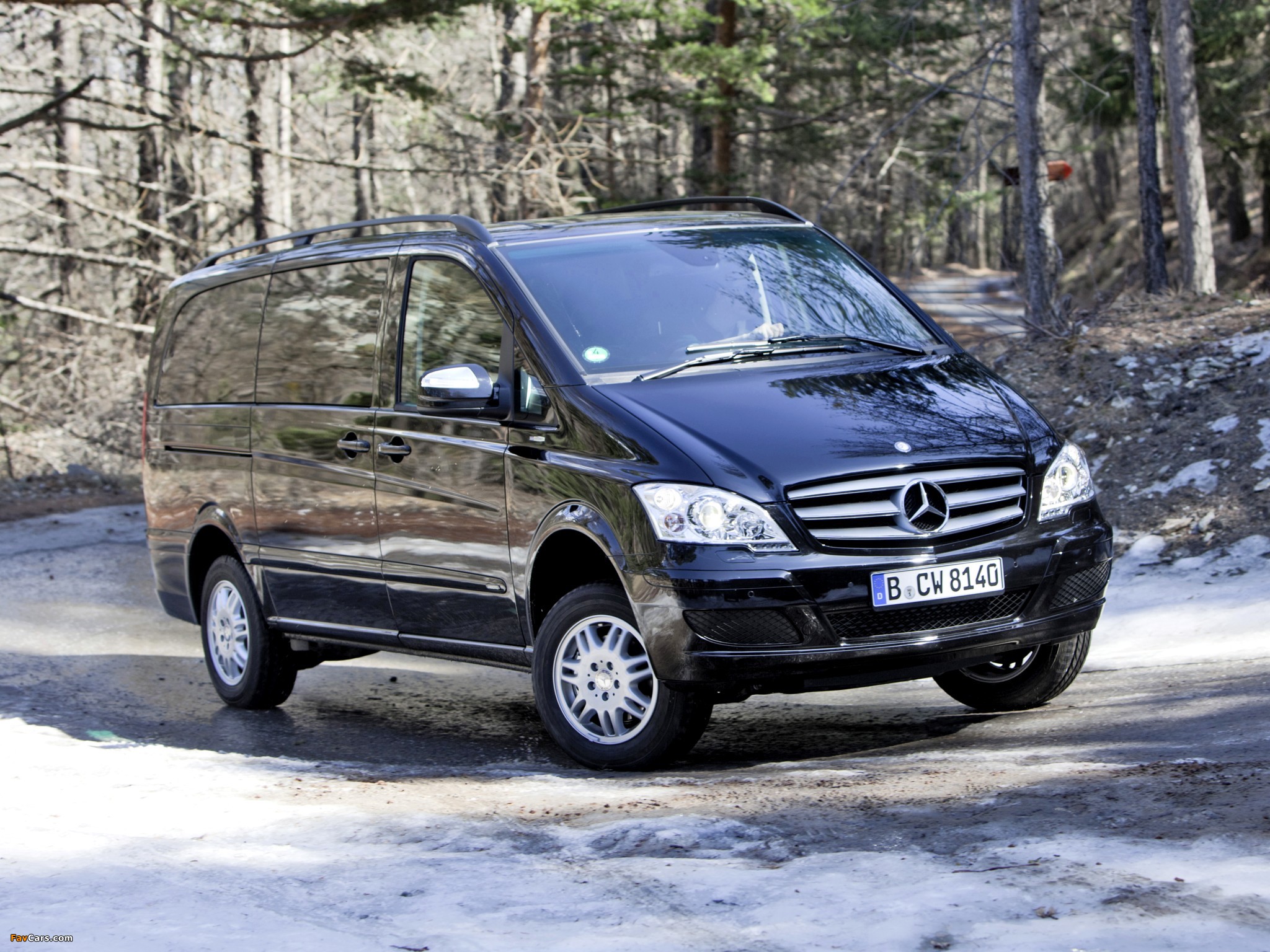 Mercedes-Benz Viano 4MATIC (W639) 2010 images (2048 x 1536)