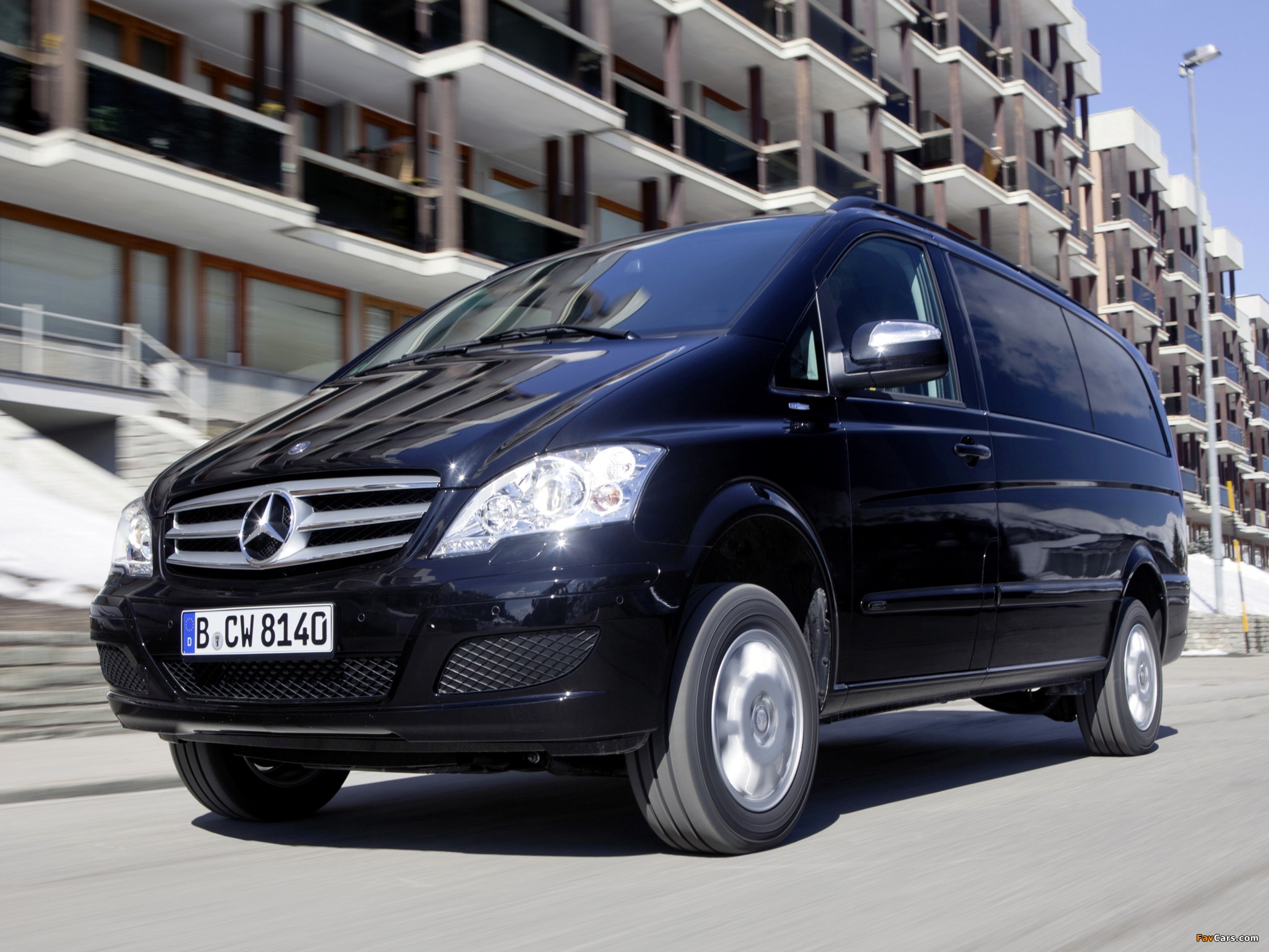 Mercedes-Benz Viano 4MATIC (W639) 2010 photos (2048x1536)