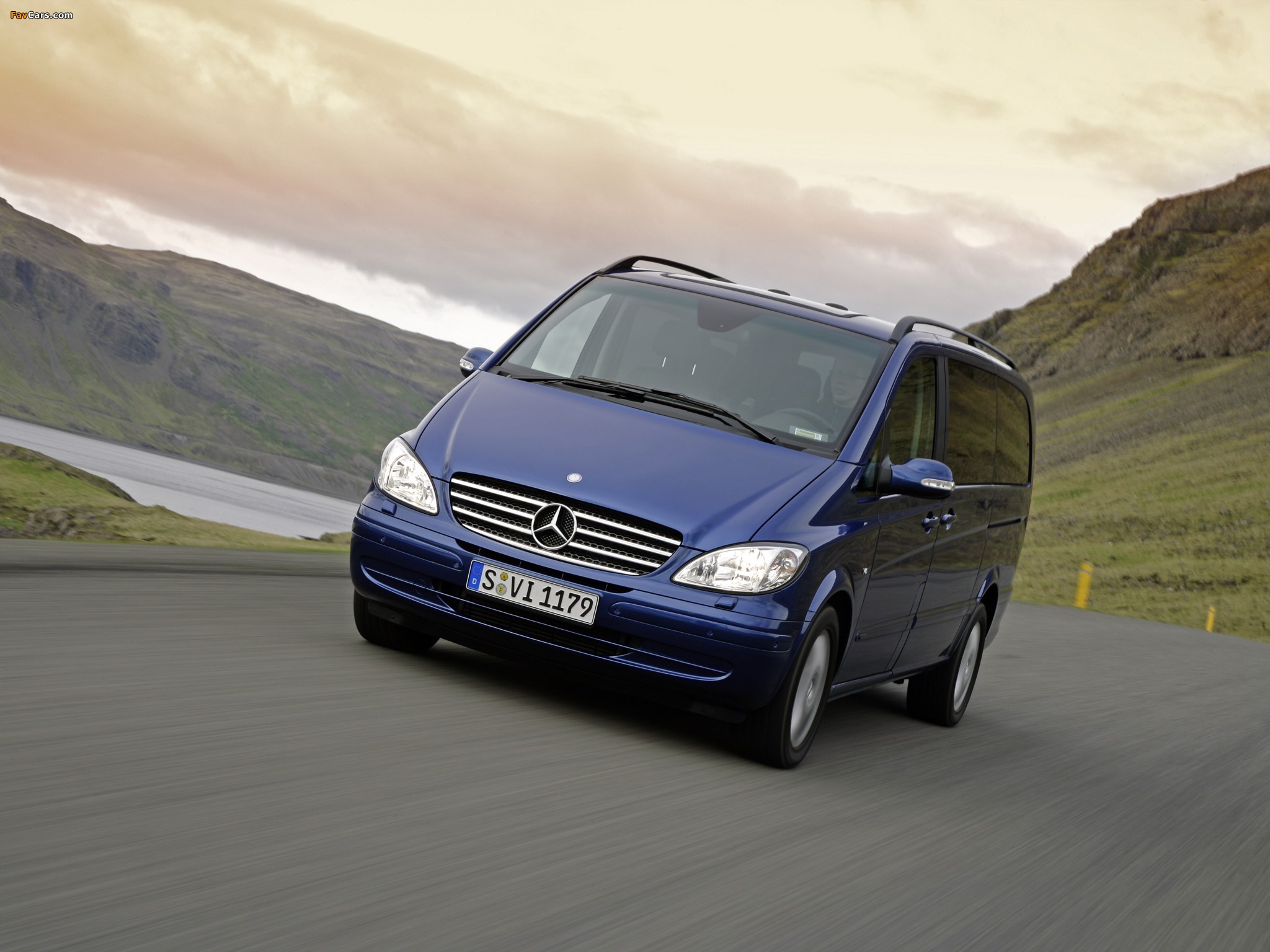 Pictures of Mercedes-Benz Viano V6 CDI 3.0 (W639) 2003–10 (2048 x 1536)