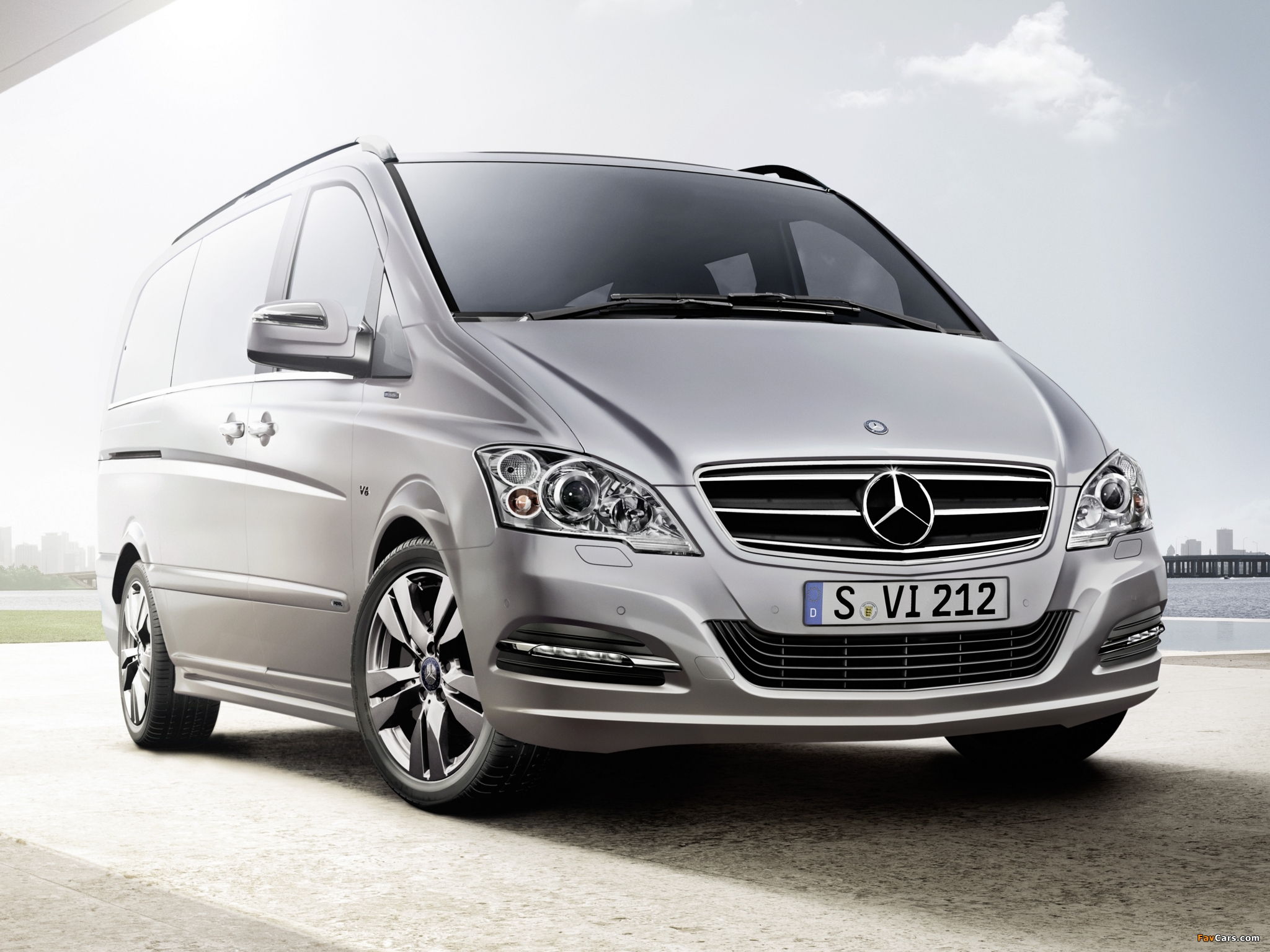 Pictures of Mercedes-Benz Viano Pearl (W639) 2012 (2048 x 1536)