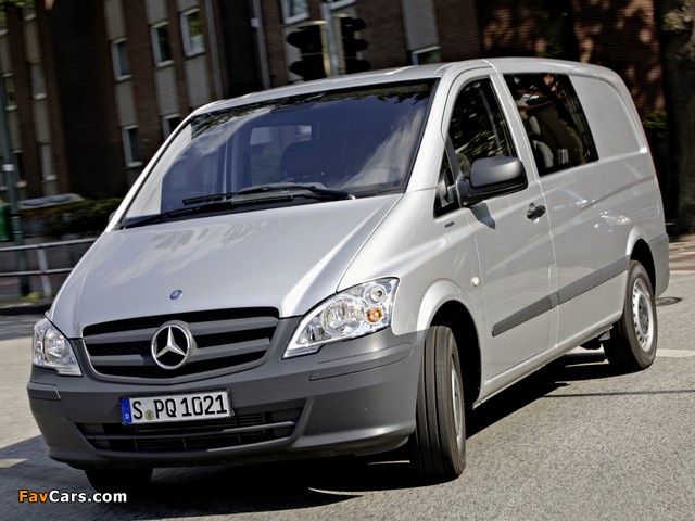 Images of Mercedes-Benz Vito Mixto (W639) 2010 (640 x 480)