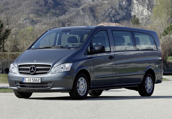 Images of Mercedes-Benz Vito Shuttle (W639) 2011