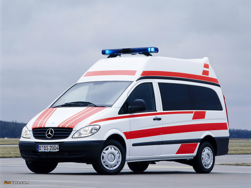 Mercedes-Benz Vito Ambulance (W639) 2003–10 photos (1024 x 768)
