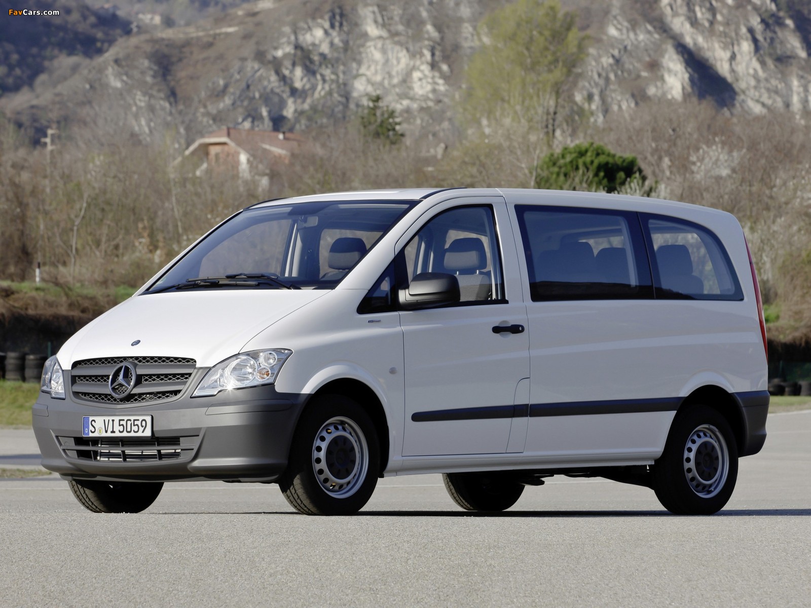 Mercedes-Benz Vito Crew (W639) 2011 photos (1600 x 1200)