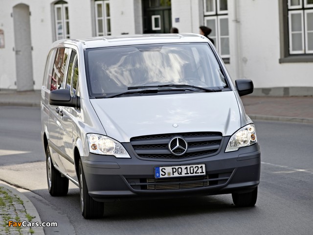 Photos of Mercedes-Benz Vito Mixto (W639) 2010 (640 x 480)