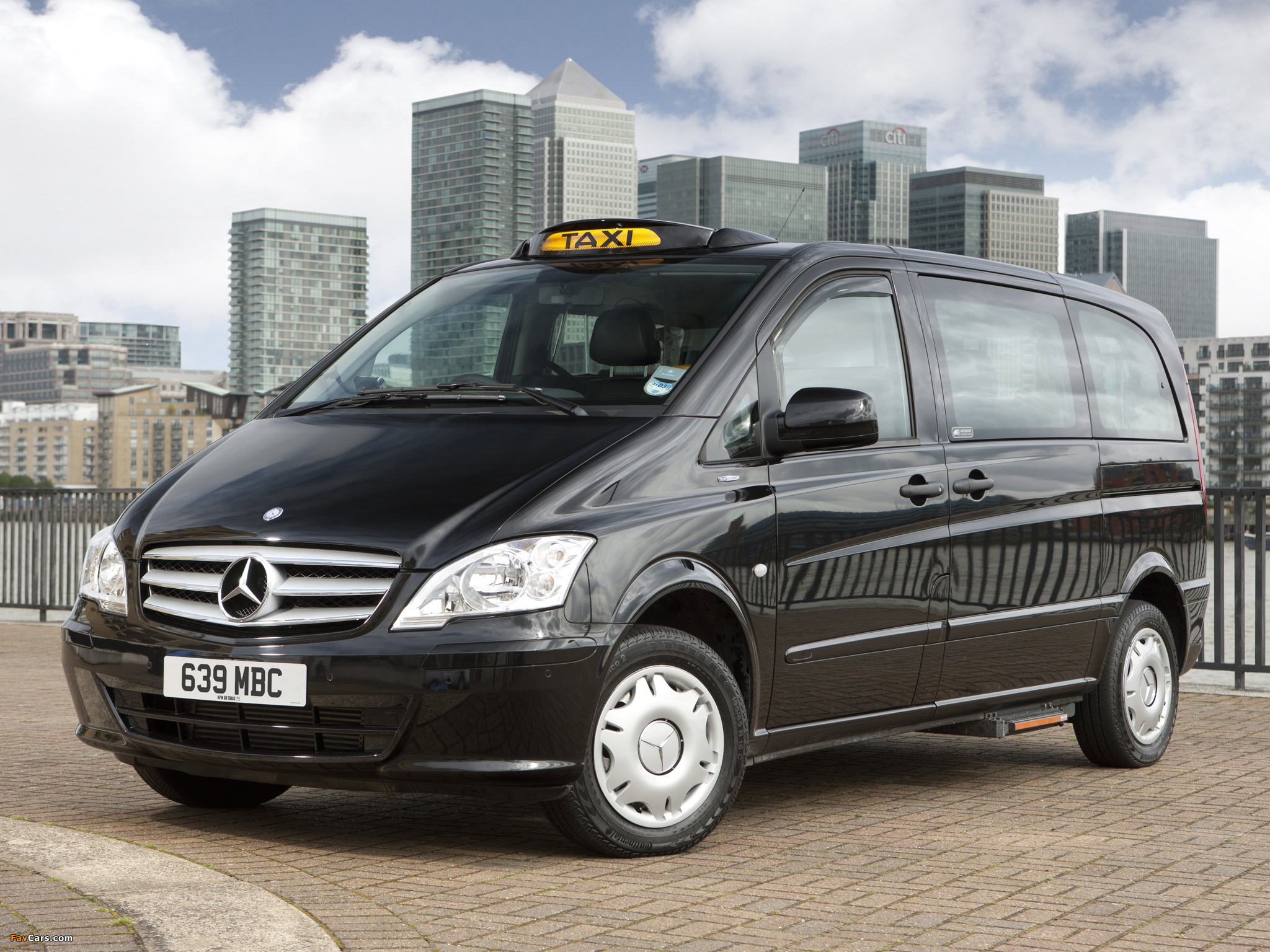 Photos of Mercedes-Benz Vito Taxi UK-spec (W639) 2010 (2048 x 1536)