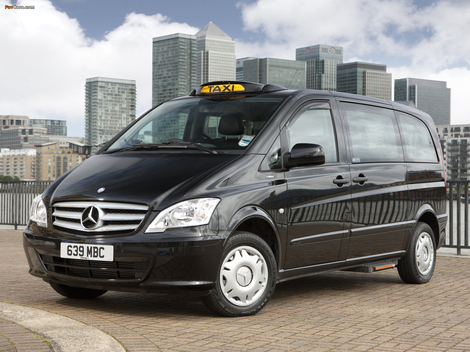 Photos of Mercedes-Benz Vito Taxi UK-spec (W639) 2010 (1600 x 1200)