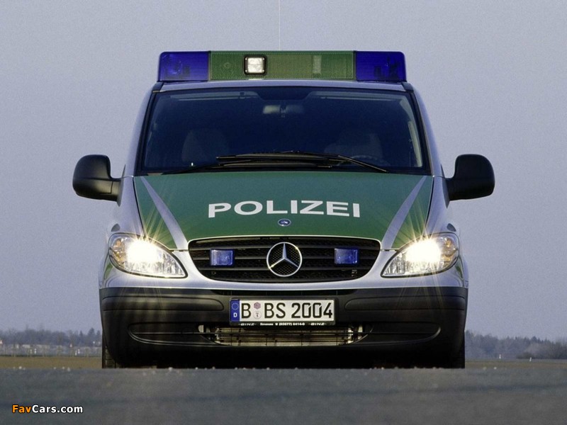 Pictures of Mercedes-Benz Vito Polizei (W639) 2003–10 (800 x 600)