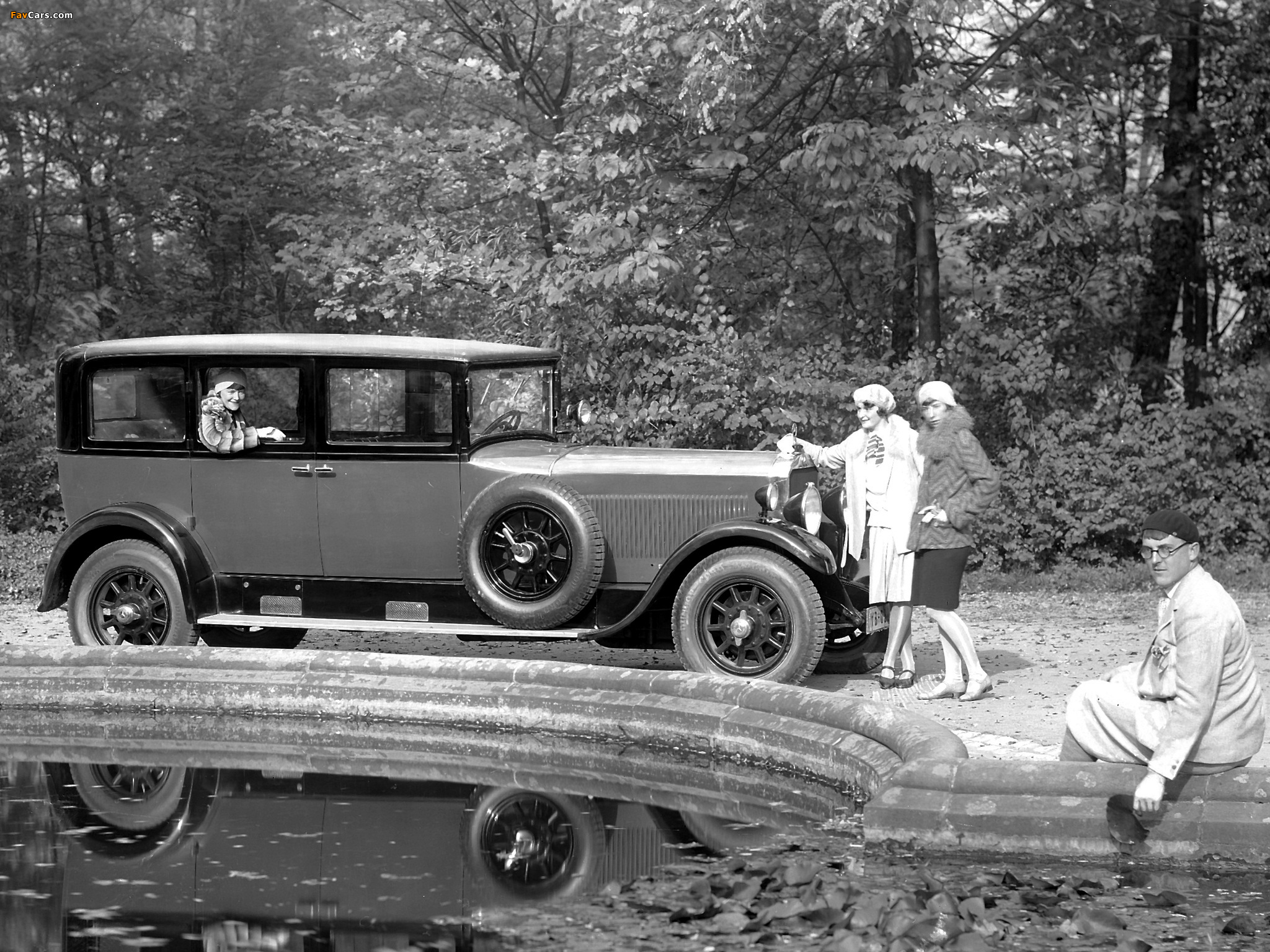 Photos of Mercedes-Benz Nürburg 460 Pullman Limousine (W08) 1928–33 (2048 x 1536)