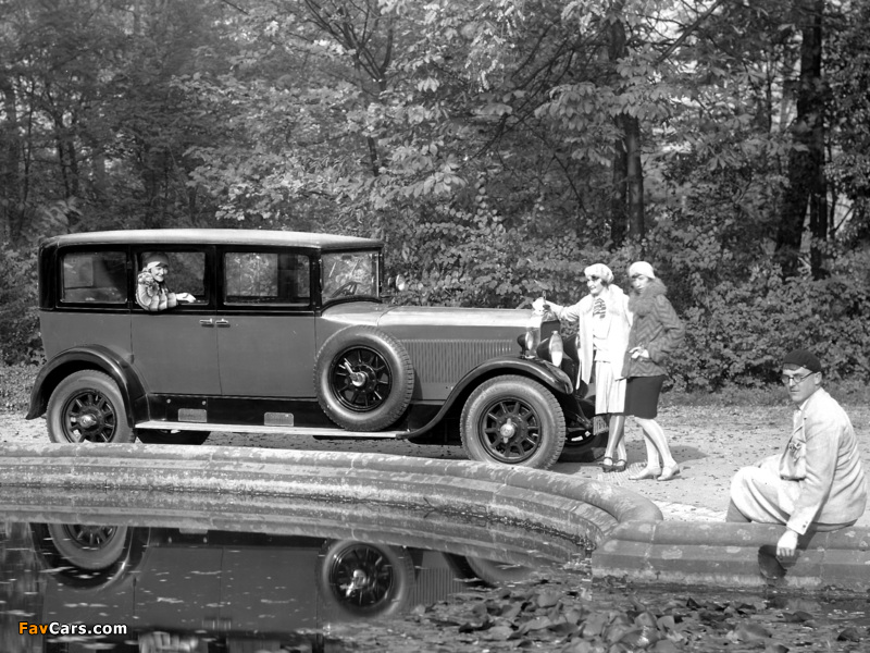 Photos of Mercedes-Benz Nürburg 460 Pullman Limousine (W08) 1928–33 (800 x 600)