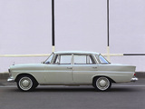 Mercedes-Benz E-Klasse (W110) wallpapers