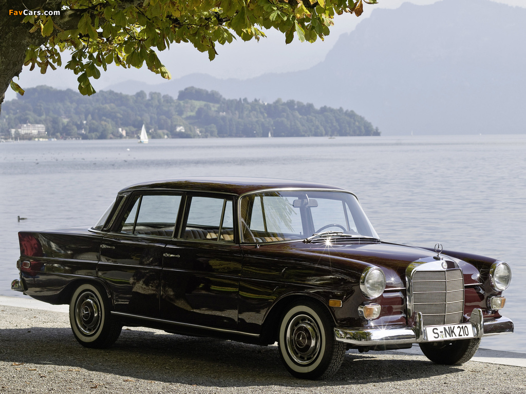 Mercedes-Benz 200 D (W110) 1965–68 images (1024 x 768)