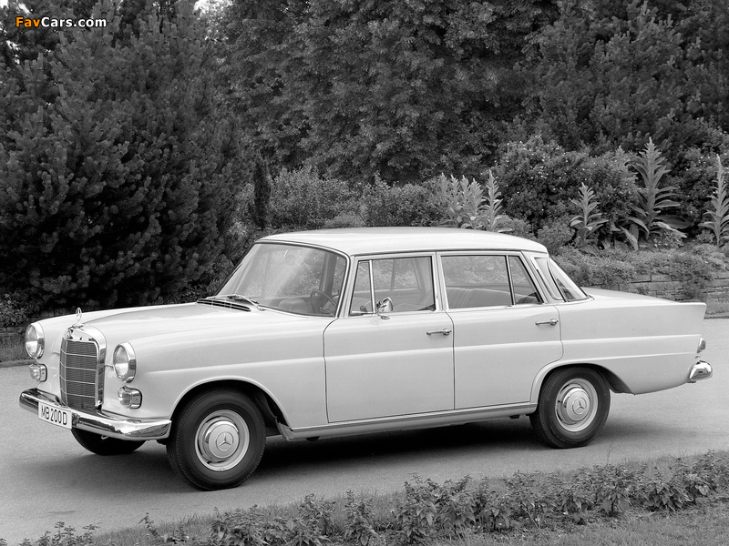 Mercedes-Benz 200 D (W110) 1965–68 pictures (800 x 600)