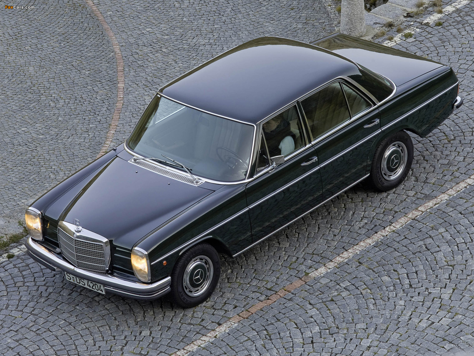 Mercedes-Benz 250 (W114/115) 1969–76 pictures (1600 x 1200)