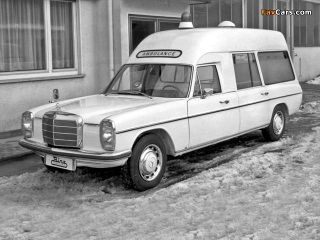 Binz Mercedes-Benz 230 Ambulance (W114) pictures (640 x 480)