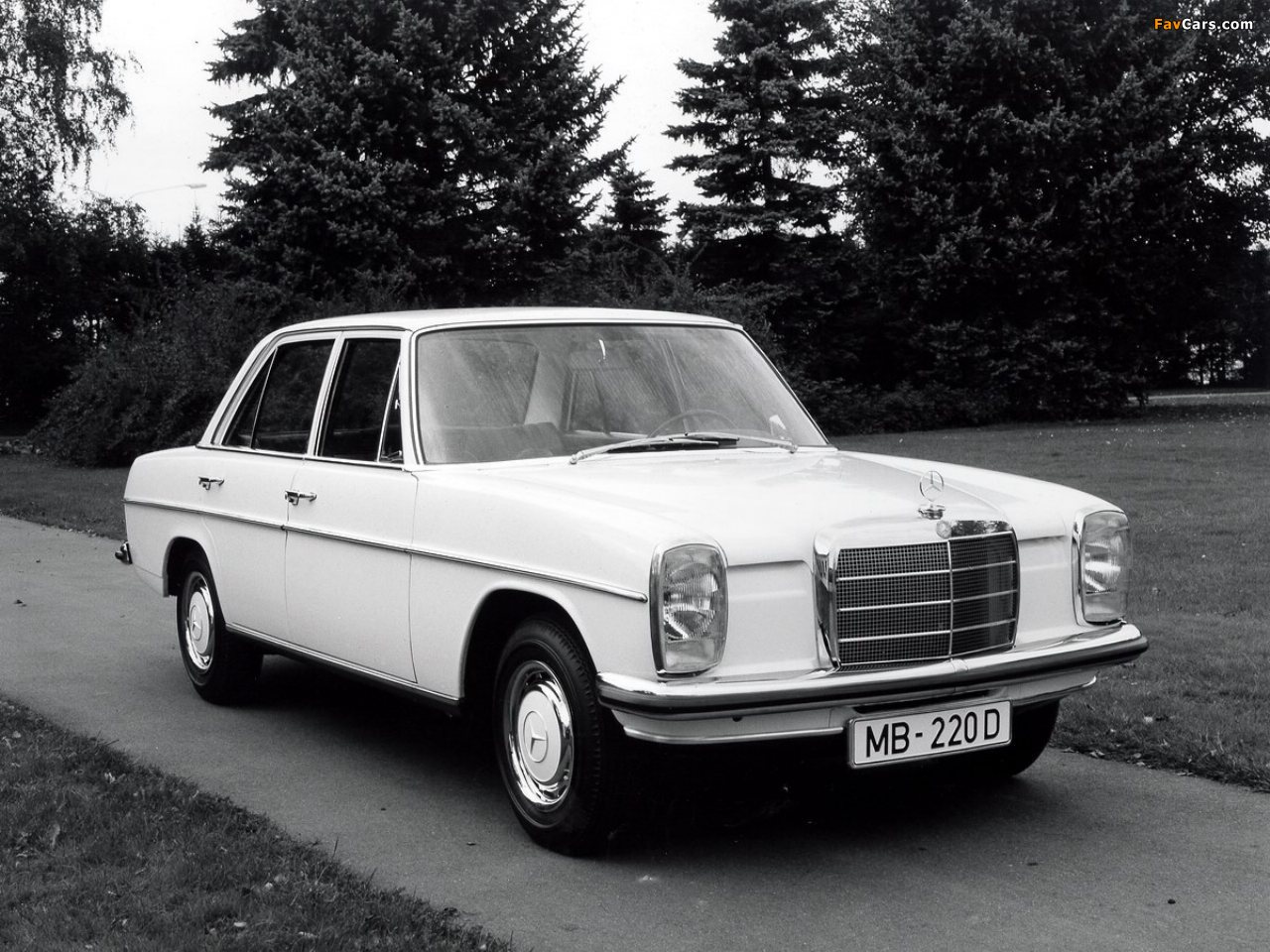 Mercedes-Benz 220 D (W115) 1967–73 pictures (1280 x 960)
