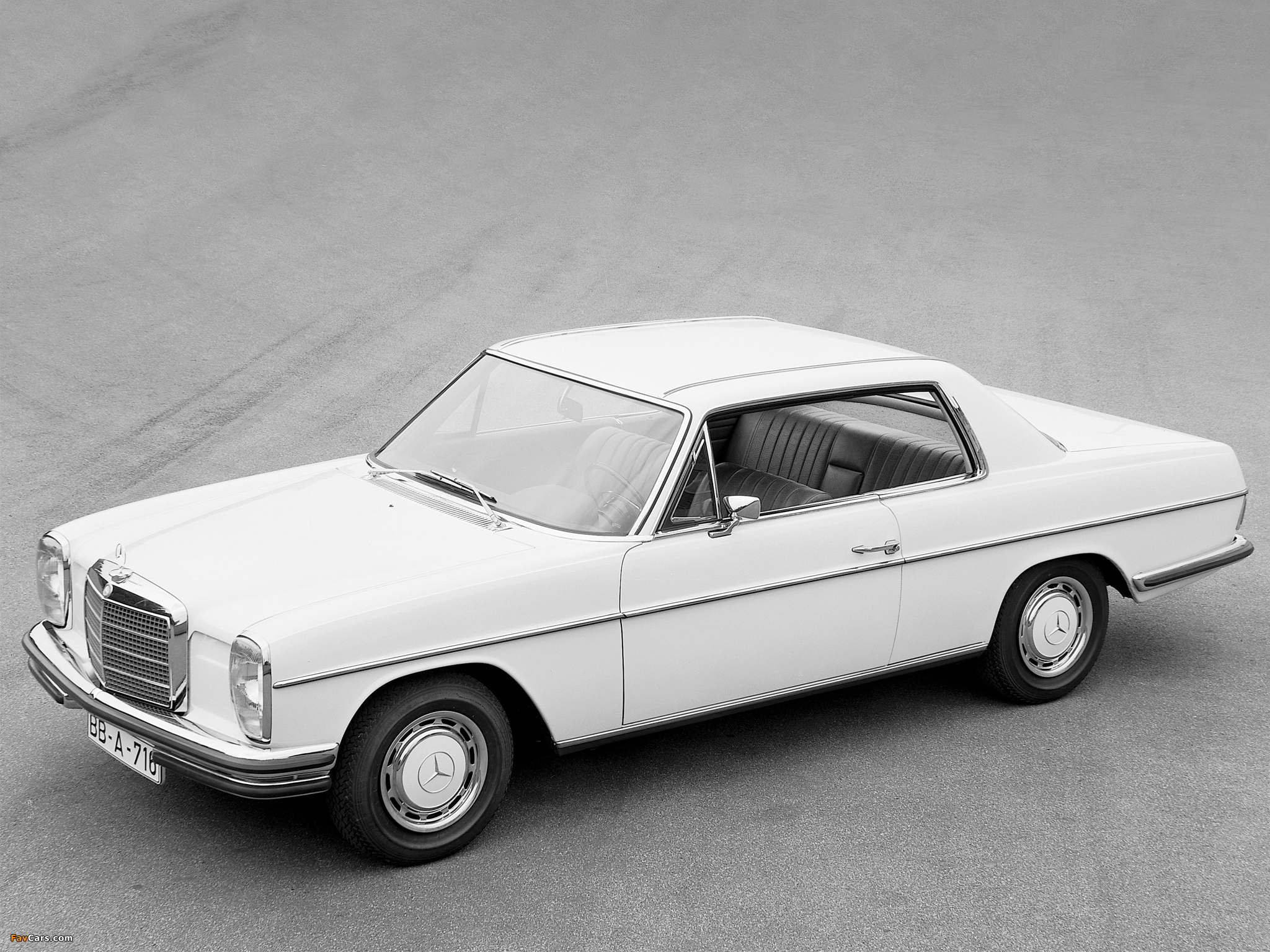 Mercedes-Benz 250 C (W114) 1968–72 wallpapers (2048 x 1536)