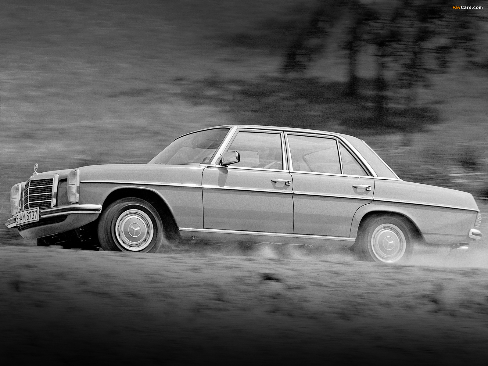 Mercedes-Benz 240 D 3.0 (W115) 1974–76 images (1600 x 1200)