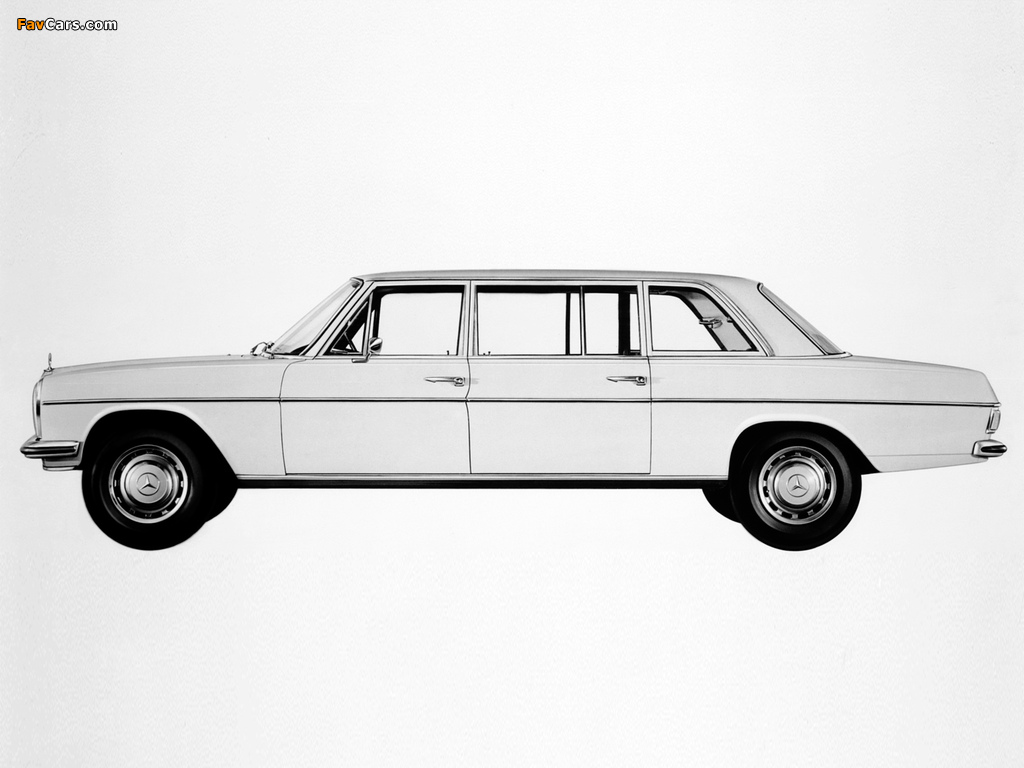 Pictures of Mercedes-Benz 230/8 Limousine (V114) 1968–73 (1024 x 768)