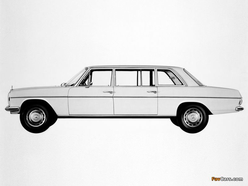 Pictures of Mercedes-Benz 230/8 Limousine (V114) 1968–73 (800 x 600)