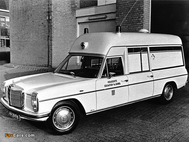 Mercedes-Benz 220 D/8 Ambulance by Visser (VF115) 1968–73 wallpapers (640 x 480)