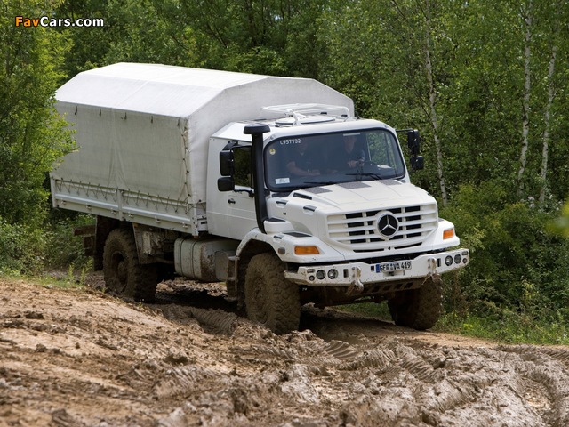 Images of Mercedes-Benz Zetros 1833 2008 (640 x 480)