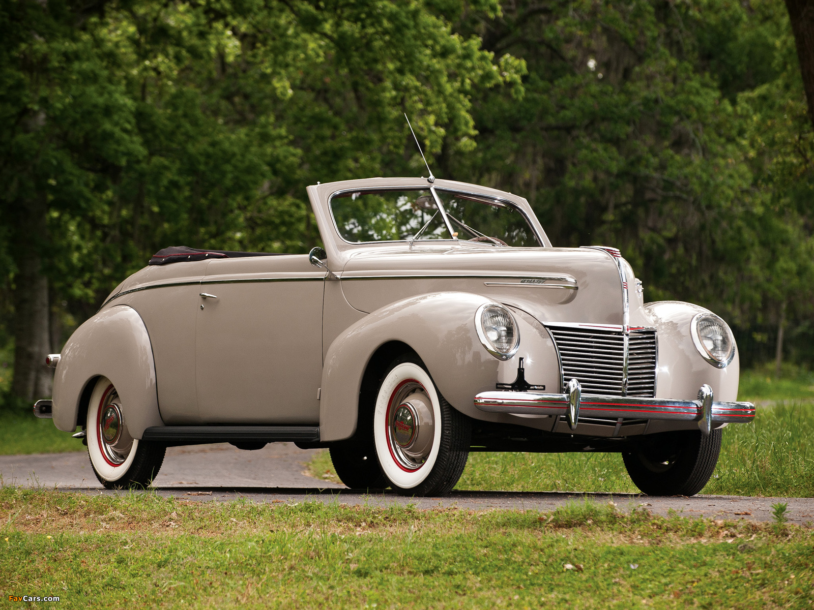 Mercury Eight Convertible (99A) 1939 images (1600 x 1200)