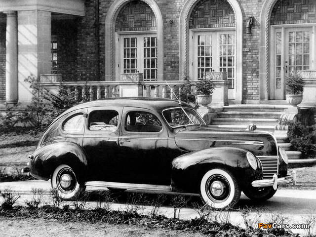 Mercury Eight 4-door Sedan 1939 wallpapers (640 x 480)