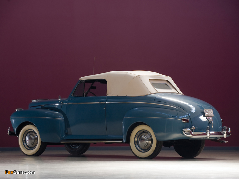 Mercury Eight Club Convertible Coupe (19A-76) 1941 wallpapers (800 x 600)