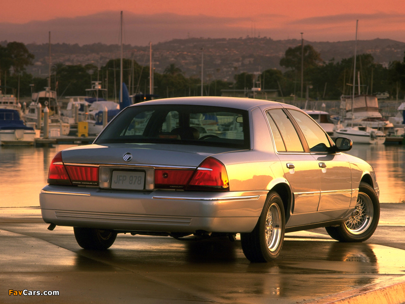 Mercury Grand Marquis 1998–2003 wallpapers (800 x 600)