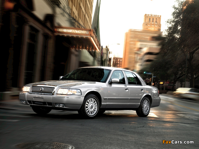 Mercury Grand Marquis 2005–11 pictures (640 x 480)