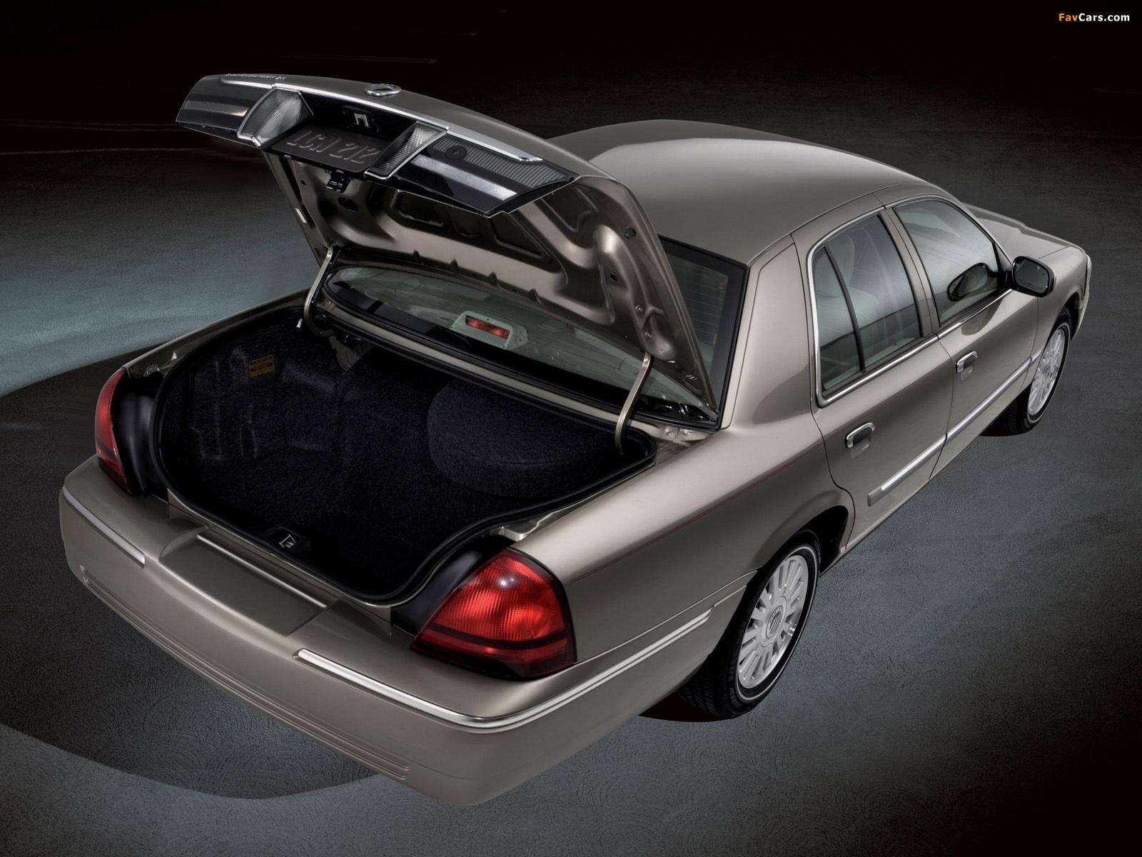 Mercury Grand Marquis 2005–11 wallpapers (1600 x 1200)