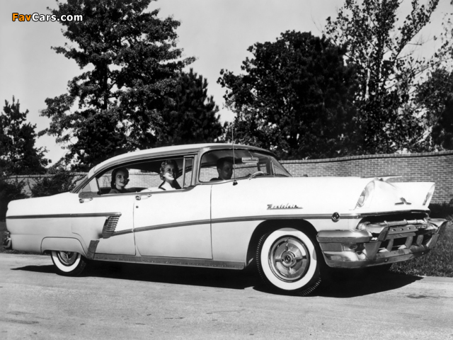 Photos of Mercury Montclair Phaeton Sedan (57A) 1956 (640 x 480)