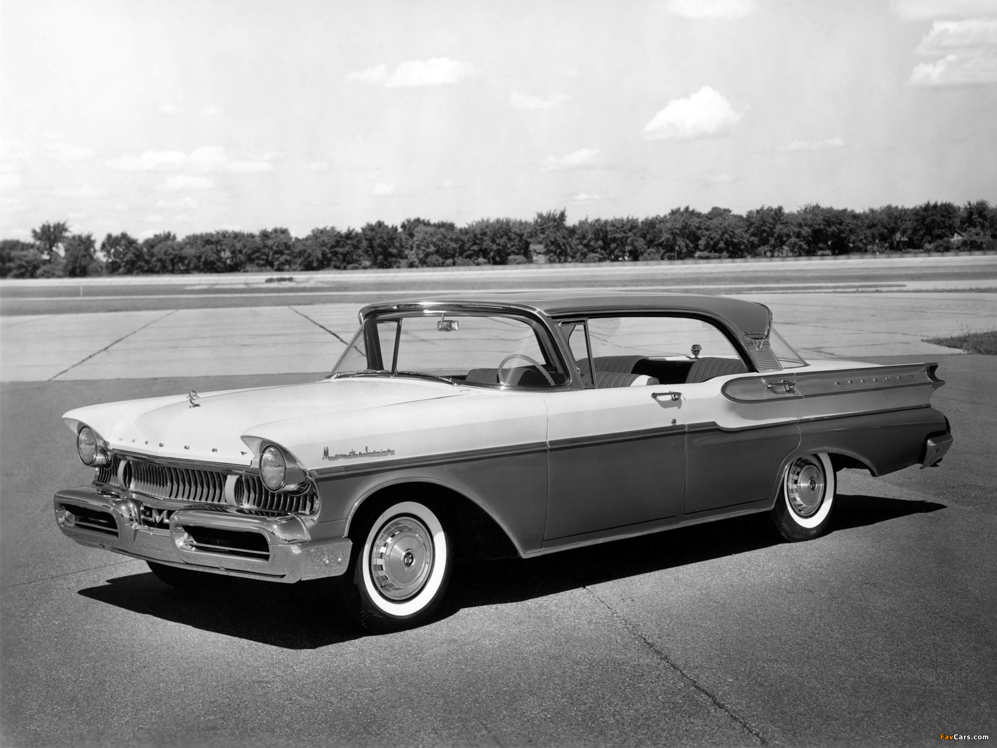 Photos of Mercury Montclair Hardtop Sedan (57B) 1957 (2048 x 1536)