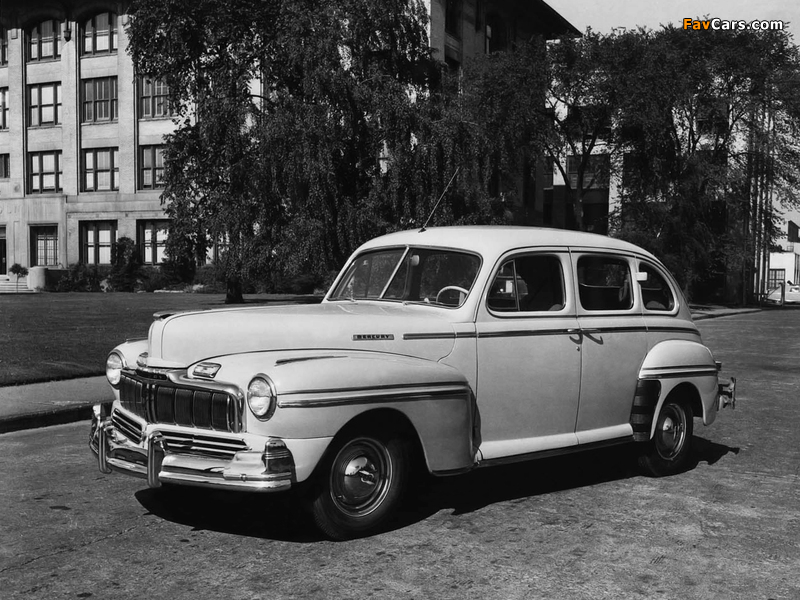 Images of Mercury 4-door Town Sedan (79M-73) 1947 (800 x 600)