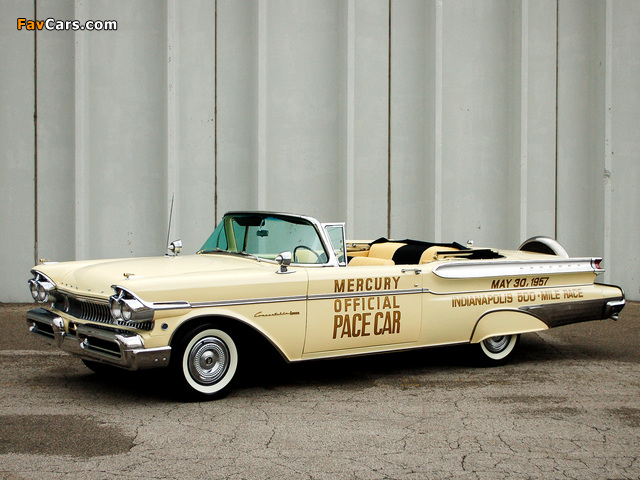 Photos of Mercury Turnpike Cruiser Convertible Indy 500 Pace Car (76S) 1957 (640 x 480)